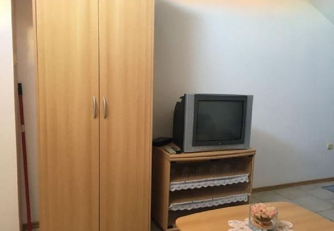 Ferienwohnung in Tribunj - Ferienwohnung in Tribunj mit Terrasse, Klimaanlage, W-LAN (5038-4) Ferienwohnung in Tribunj - Ferienwohnung in Tribunj mit Terrasse, Klimaanlage, W-LAN (5038-4)