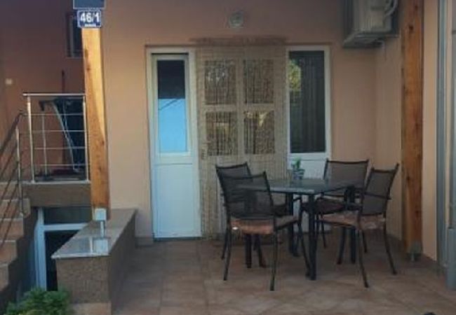 Ferienwohnung in Tribunj - Ferienwohnung in Tribunj mit Terrasse, Klimaanlage, W-LAN (5038-4) Ferienwohnung in Tribunj - Ferienwohnung in Tribunj mit Terrasse, Klimaanlage, W-LAN (5038-4)