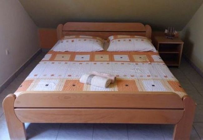 Ferienwohnung in Tribunj - Ferienwohnung in Tribunj mit Balkon, Klimaanlage, W-LAN (5038-3) Ferienwohnung in Tribunj - Ferienwohnung in Tribunj mit Balkon, Klimaanlage, W-LAN (5038-3)