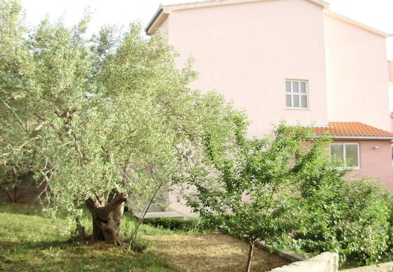 Ferienwohnung in Okrug Gornji - Ferienwohnung in Okrug Gornji mit Meerblick, Balkon, Klimaanlage, W-LAN (5048-5)