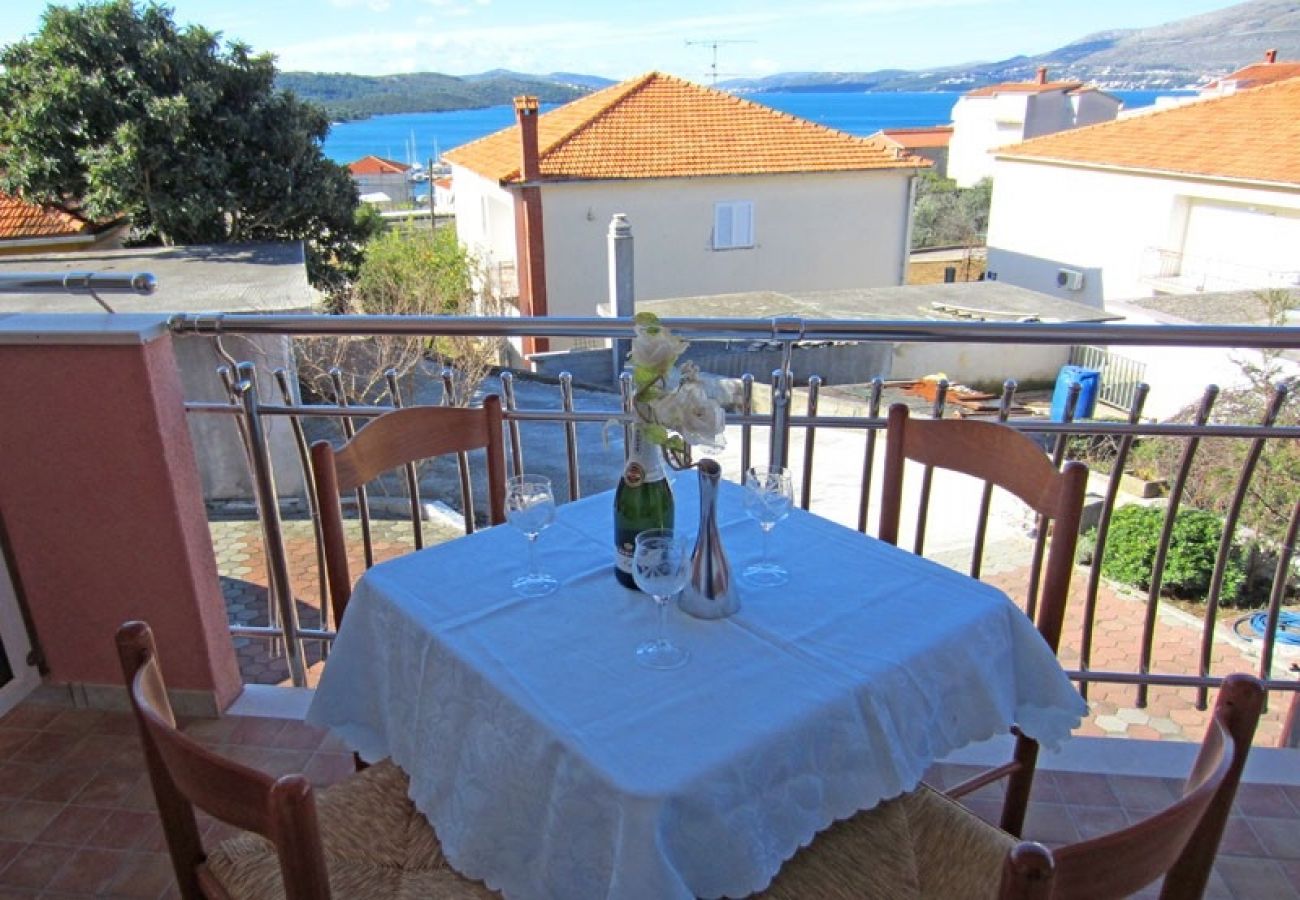 Ferienwohnung in Okrug Gornji - Ferienwohnung in Okrug Gornji mit Meerblick, Balkon, Klimaanlage, W-LAN (5048-2)