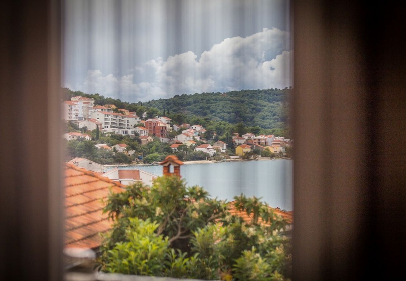 Ferienwohnung in Okrug Gornji - Ferienwohnung in Okrug Gornji mit Meerblick, Balkon, Klimaanlage, W-LAN (5048-2)