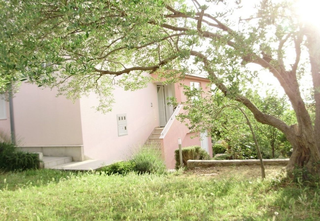 Ferienwohnung in Okrug Gornji - Ferienwohnung in Okrug Gornji mit Terrasse, Klimaanlage, W-LAN, Spülmaschine (5048-3)