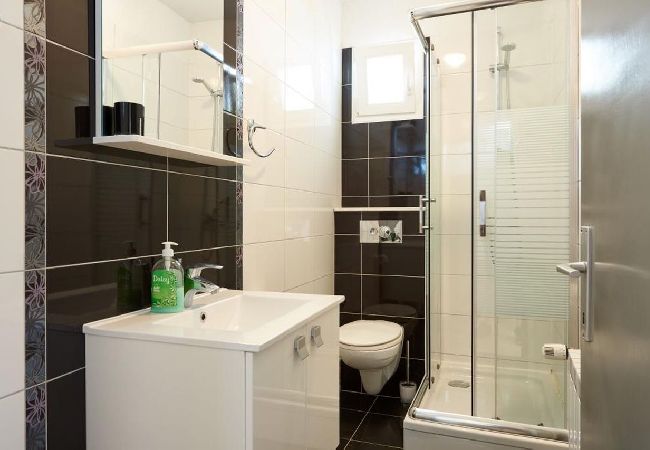 Ferienwohnung in Seget Vranjica - Ferienwohnung in Seget Vranjica mit Meerblick, Terrasse, Klimaanlage, W-LAN (5052-5) Ferienwohnung in Seget Vranjica - Ferienwohnung in Seget Vranjica mit Meerblick, Terrasse, Klimaanlage, W-LAN (5052-5)