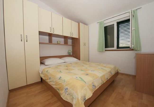 Ferienwohnung in Seget Vranjica - Ferienwohnung in Seget Vranjica mit Meerblick, Balkon, Klimaanlage, W-LAN (5052-4) Ferienwohnung in Seget Vranjica - Ferienwohnung in Seget Vranjica mit Meerblick, Balkon, Klimaanlage, W-LAN (5052-4)