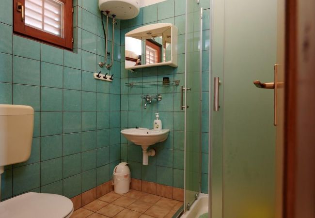 Ferienwohnung in Trogir - Ferienwohnung in Trogir mit Meerblick, Balkon, Klimaanlage, W-LAN (5055-2) Ferienwohnung in Trogir - Ferienwohnung in Trogir mit Meerblick, Balkon, Klimaanlage, W-LAN (5055-2)