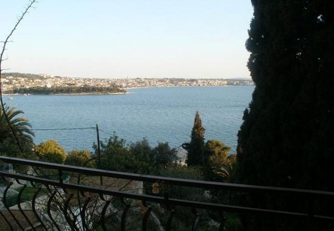 Ferienwohnung in Trogir - Ferienwohnung in Trogir mit Meerblick, Balkon, Klimaanlage, W-LAN (5055-1)