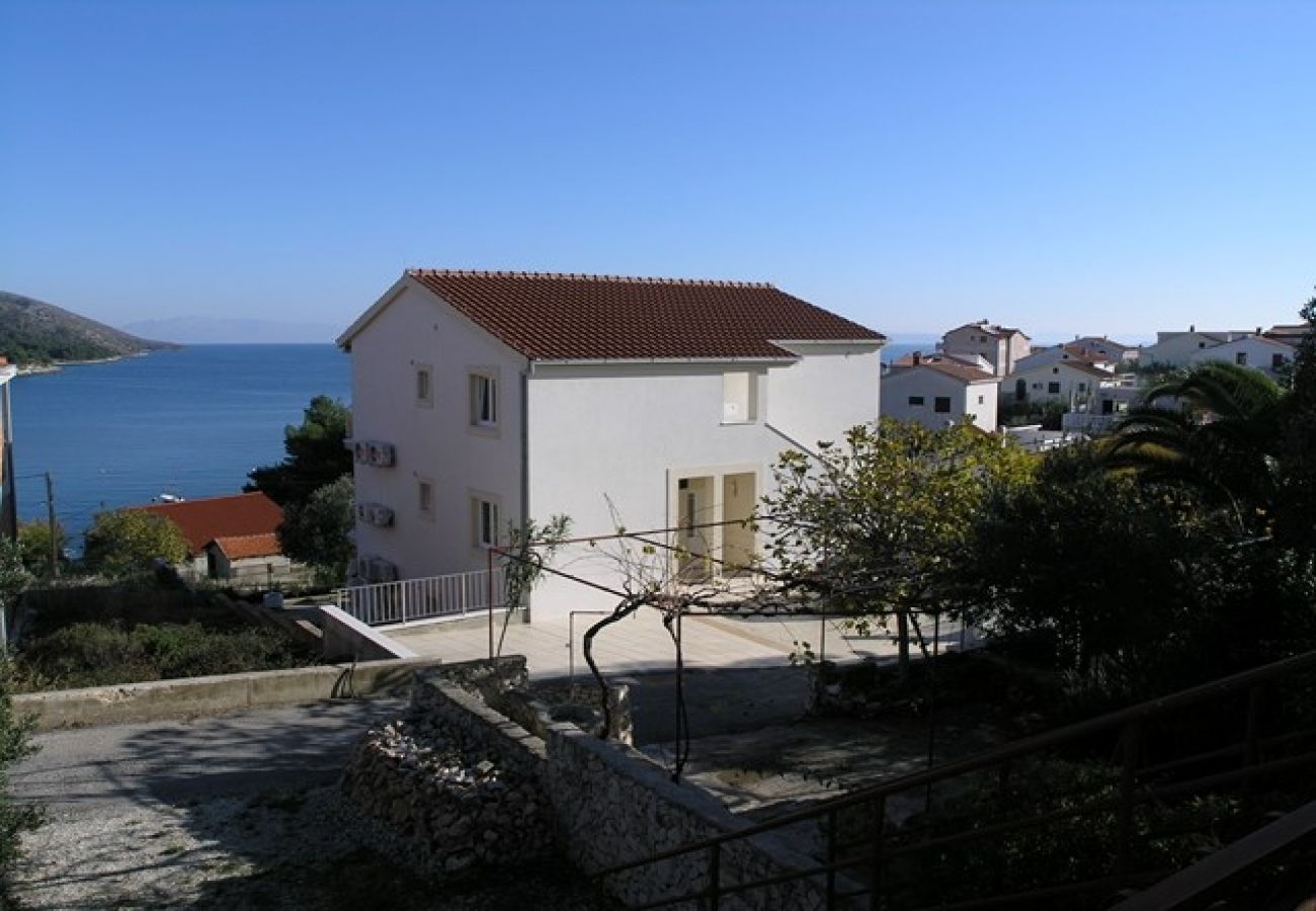 Ferienwohnung in Okrug Gornji - Ferienwohnung in Okrug Gornji mit Meerblick, Terrasse, Klimaanlage, W-LAN (5069-4)