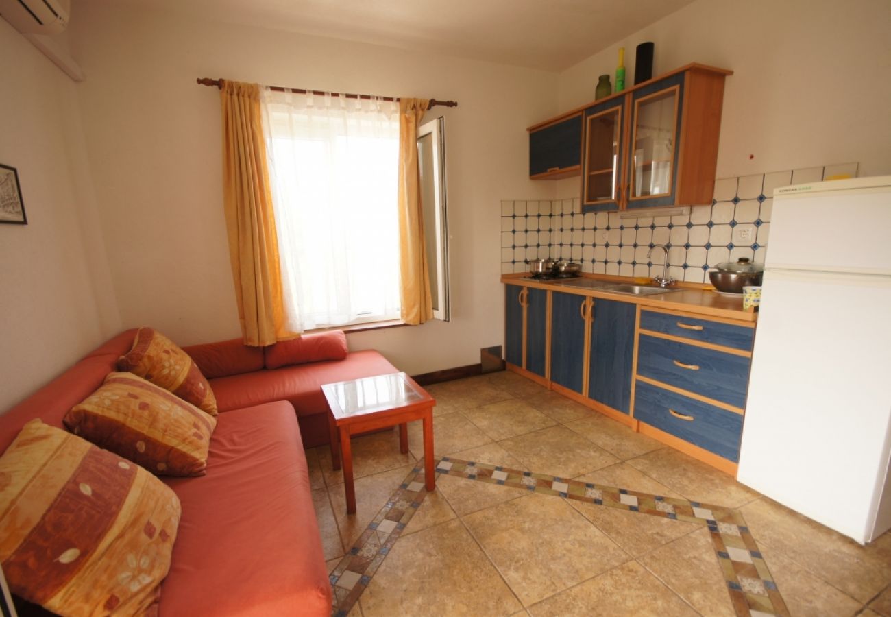 Ferienwohnung in Vodice - Ferienwohnung in Vodice mit Meerblick, Terrasse, Klimaanlage, W-LAN (144-2)