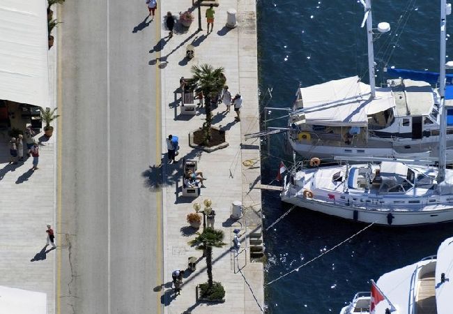 Ferienwohnung in Vrvari - Ferienwohnung in Vrvari mit Balkon, Klimaanlage, W-LAN, Waschmaschine (664-2) Ferienwohnung in Vrvari - Ferienwohnung in Vrvari mit Balkon, Klimaanlage, W-LAN, Waschmaschine (664-2)