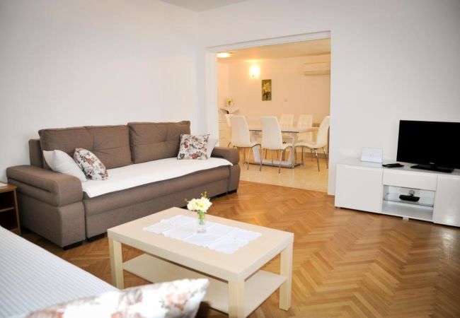 Ferienwohnung in Lopar - Ferienwohnung in Lopar mit Meerblick, Terrasse, Klimaanlage, W-LAN (3719-1) Ferienwohnung in Lopar - Ferienwohnung in Lopar mit Meerblick, Terrasse, Klimaanlage, W-LAN (3719-1)