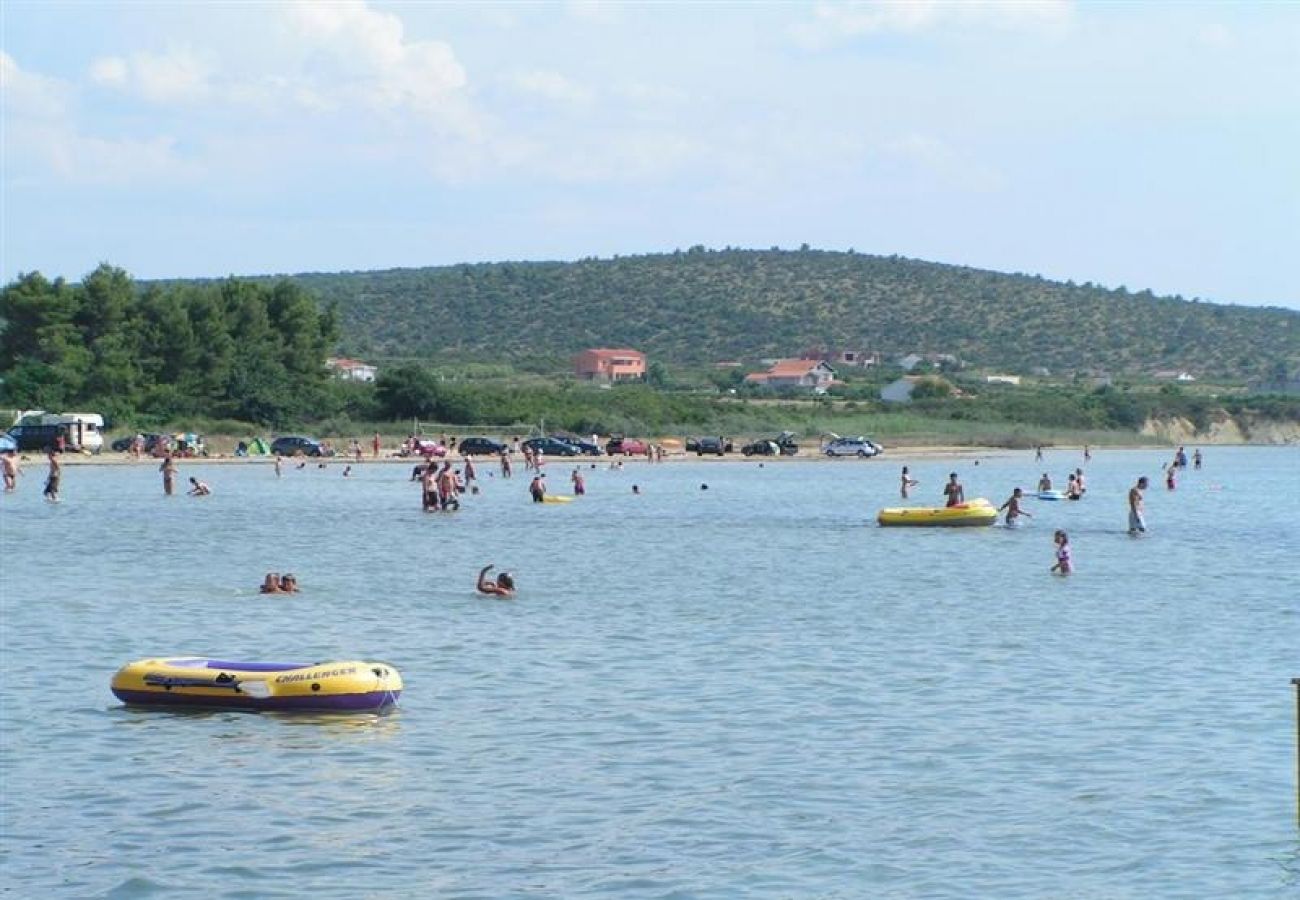 Ferienwohnung in Ljubac - Ferienwohnung in Ljubač mit Meerblick, Balkon, Klimaanlage, W-LAN (809-2)