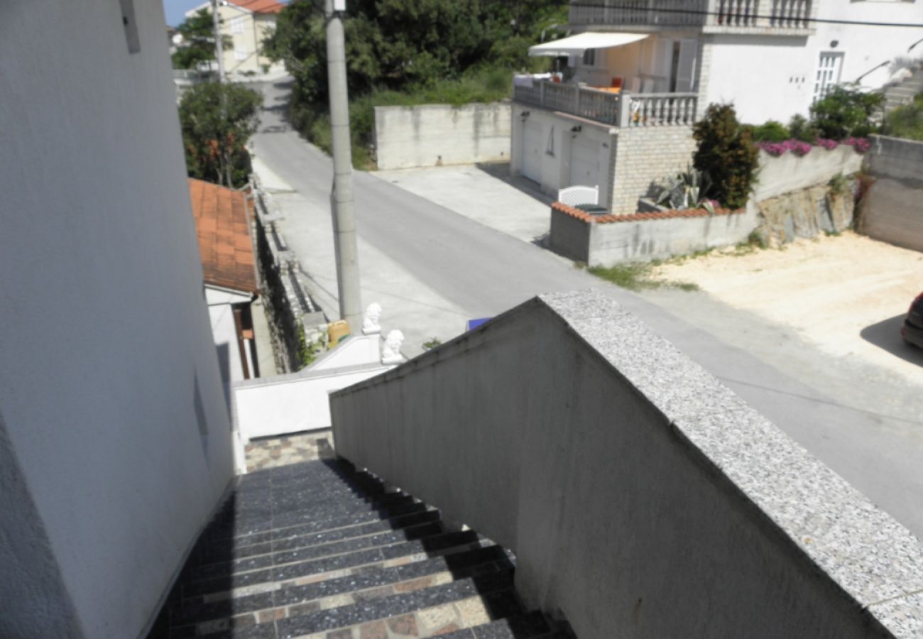 Ferienwohnung in Lopar - Ferienwohnung in Lopar mit Meerblick, Terrasse, W-LAN, Waschmaschine (593-2)