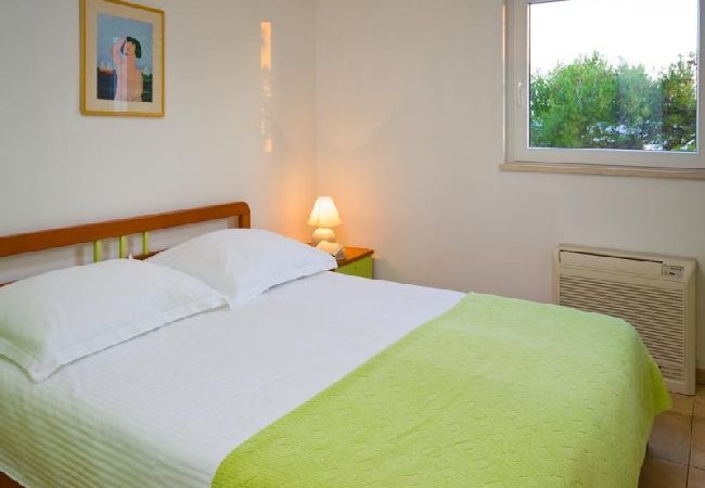 Ferienwohnung in Brela - Ferienwohnung in Brela mit Meerblick, Terrasse, Klimaanlage, W-LAN (201-1) Ferienwohnung in Brela - Ferienwohnung in Brela mit Meerblick, Terrasse, Klimaanlage, W-LAN (201-1)