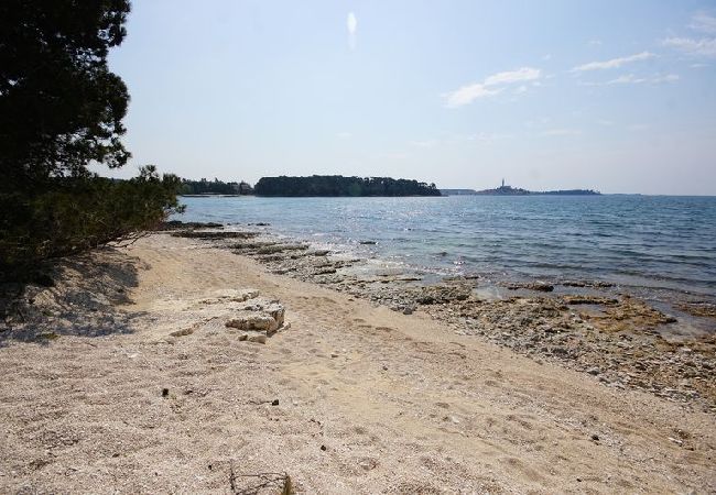 Zimmeranmietung in Rovinj - Zimmer in Rovinj mit Meerblick, Balkon, Klimaanlage, W-LAN (81-1) Zimmeranmietung in Rovinj - Zimmer in Rovinj mit Meerblick, Balkon, Klimaanlage, W-LAN (81-1)