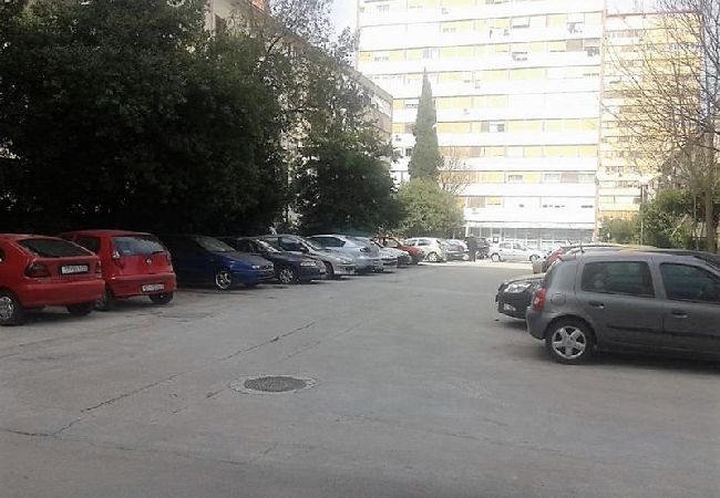 Ferienwohnung in Split - Ferienwohnung in Split mit Balkon, Klimaanlage, W-LAN, Waschmaschine (4656-1) Ferienwohnung in Split - Ferienwohnung in Split mit Balkon, Klimaanlage, W-LAN, Waschmaschine (4656-1)