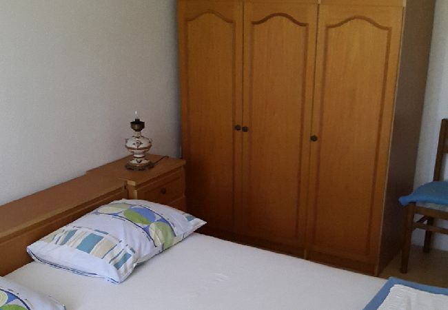 Ferienwohnung in Vinišce - Ferienwohnung in Vinišće mit Meerblick, Terrasse, Klimaanlage, W-LAN (4752-1) Ferienwohnung in Vinišce - Ferienwohnung in Vinišće mit Meerblick, Terrasse, Klimaanlage, W-LAN (4752-1)