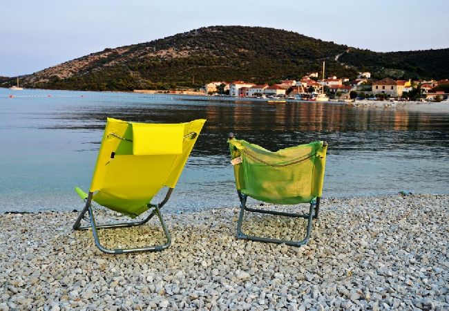 Ferienwohnung in Vinišce - Ferienwohnung in Vinišće mit Meerblick, Terrasse, Klimaanlage, W-LAN (4752-1) Ferienwohnung in Vinišce - Ferienwohnung in Vinišće mit Meerblick, Terrasse, Klimaanlage, W-LAN (4752-1)