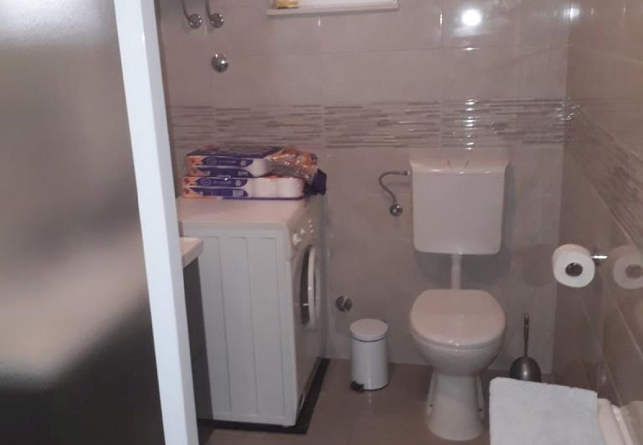 Ferienwohnung in Vinišce - Ferienwohnung in Vinišće mit Meerblick, Terrasse, Klimaanlage, W-LAN (4752-1)