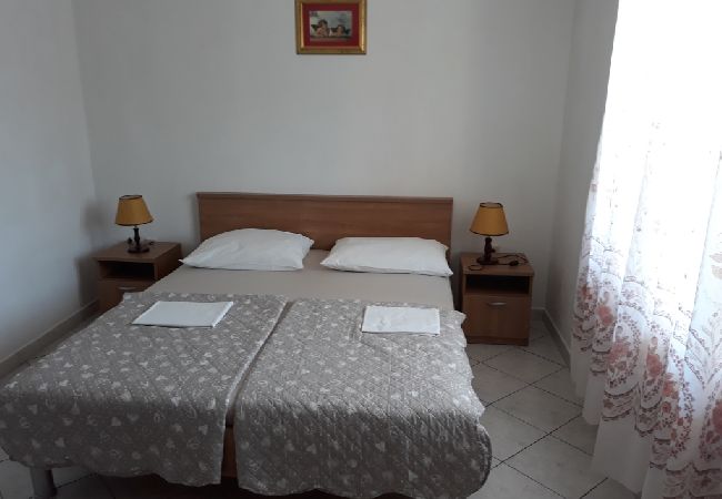 Ferienwohnung in Vinišce - Ferienwohnung in Vinišće mit Meerblick, Balkon, Klimaanlage, W-LAN (4752-2) Ferienwohnung in Vinišce - Ferienwohnung in Vinišće mit Meerblick, Balkon, Klimaanlage, W-LAN (4752-2)