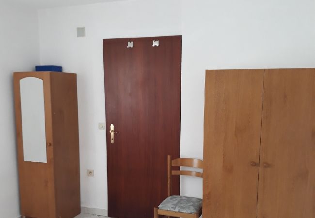 Ferienwohnung in Vinišce - Ferienwohnung in Vinišće mit Meerblick, Balkon, Klimaanlage, W-LAN (4752-2) Ferienwohnung in Vinišce - Ferienwohnung in Vinišće mit Meerblick, Balkon, Klimaanlage, W-LAN (4752-2)