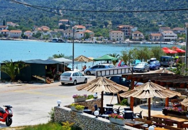 Ferienwohnung in Vinišce - Ferienwohnung in Vinišće mit Meerblick, Balkon, Klimaanlage, W-LAN (4752-2) Ferienwohnung in Vinišce - Ferienwohnung in Vinišće mit Meerblick, Balkon, Klimaanlage, W-LAN (4752-2)