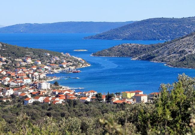 Ferienwohnung in Vinišce - Ferienwohnung in Vinišće mit Meerblick, Balkon, Klimaanlage, W-LAN (4752-2) Ferienwohnung in Vinišce - Ferienwohnung in Vinišće mit Meerblick, Balkon, Klimaanlage, W-LAN (4752-2)
