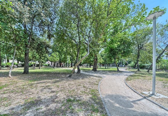 Ferienwohnung in Kaštel Lukšic - Ferienwohnung in Kaštel Lukšić mit Balkon, Klimaanlage, W-LAN, Waschmaschine (5107-4) Ferienwohnung in Kaštel Lukšic - Ferienwohnung in Kaštel Lukšić mit Balkon, Klimaanlage, W-LAN, Waschmaschine (5107-4)