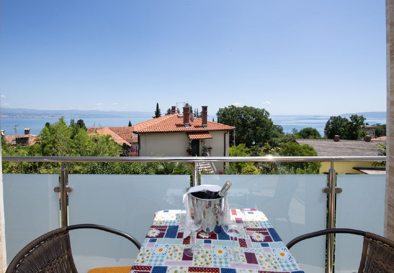 Ferienwohnung in Ika - Ferienwohnung in Ika mit Meerblick, Balkon, Klimaanlage, W-LAN (5025-4)