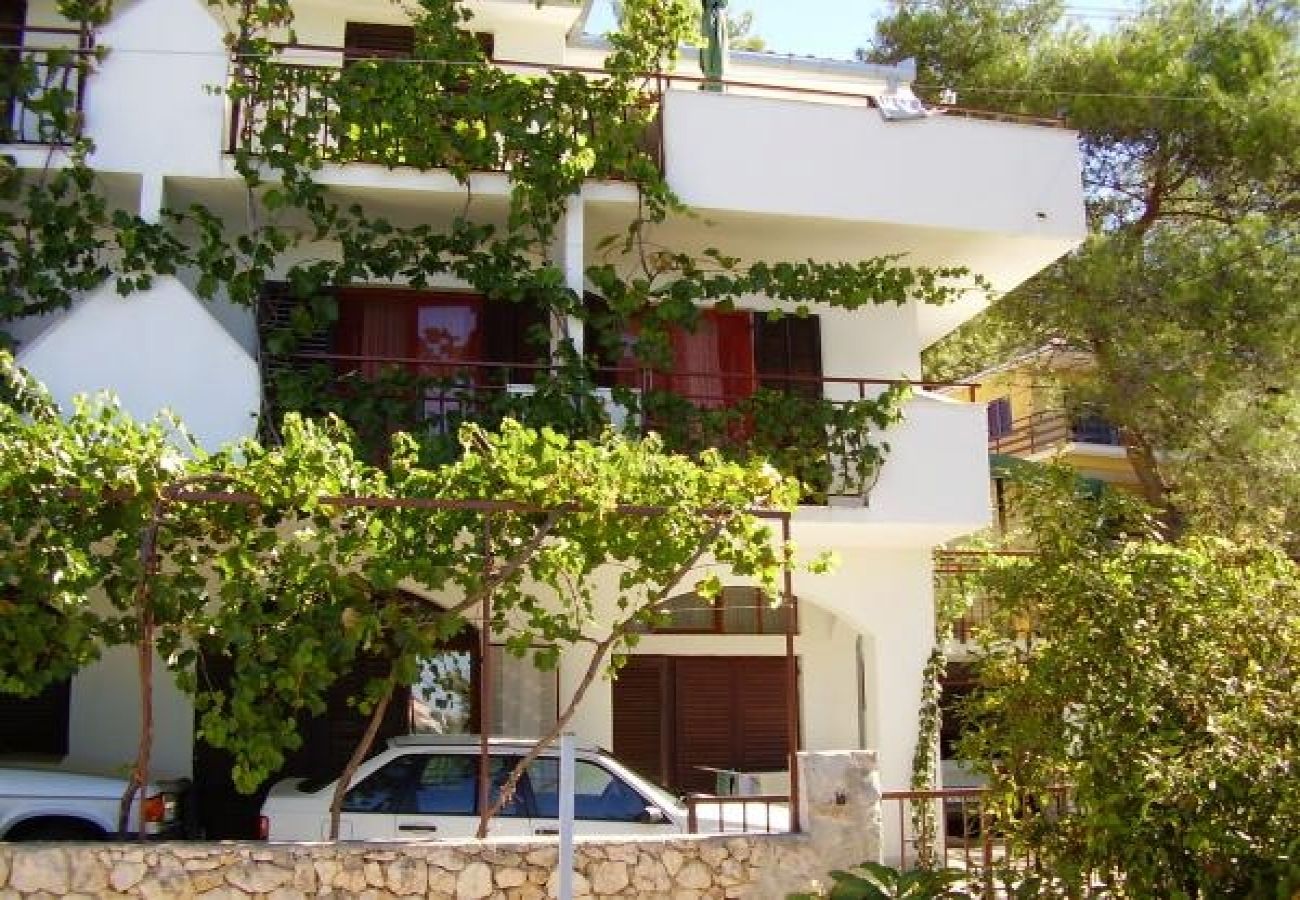 Ferienwohnung in Okrug Gornji - Ferienwohnung in Okrug Gornji mit Meerblick, Balkon, Klimaanlage, W-LAN (5106-1)