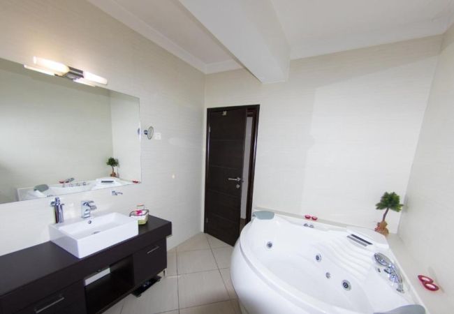 Ferienwohnung in Opatija - Ferienwohnung in Opatija mit Meerblick, Terrasse, Klimaanlage, W-LAN (4812-1) Ferienwohnung in Opatija - Ferienwohnung in Opatija mit Meerblick, Terrasse, Klimaanlage, W-LAN (4812-1)