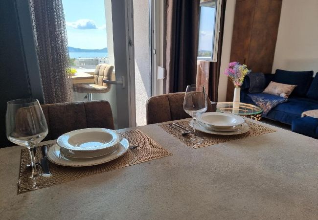 Studio in Zadar - Studioapartment in Zadar mit Meerblick, Balkon, Klimaanlage, W-LAN (5114-1) Studio in Zadar - Studioapartment in Zadar mit Meerblick, Balkon, Klimaanlage, W-LAN (5114-1)