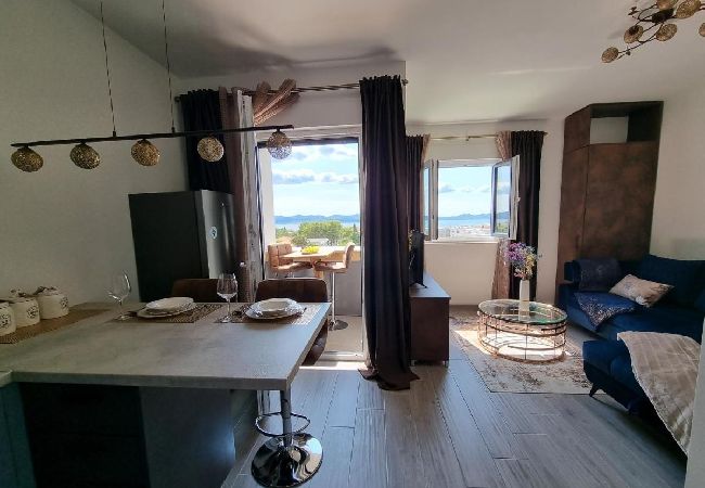 Studio in Zadar - Studioapartment in Zadar mit Meerblick, Balkon, Klimaanlage, W-LAN (5114-1) Studio in Zadar - Studioapartment in Zadar mit Meerblick, Balkon, Klimaanlage, W-LAN (5114-1)