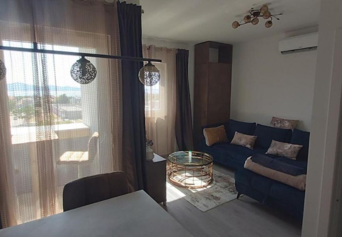 Studio in Zadar - Studioapartment in Zadar mit Meerblick, Balkon, Klimaanlage, W-LAN (5114-1)