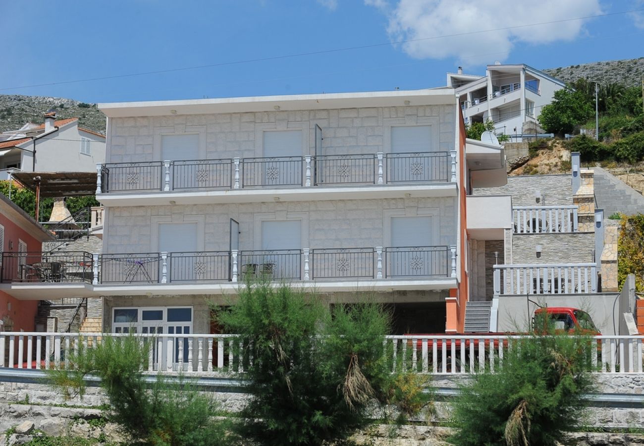 Ferienwohnung in Podstrana - Ferienwohnung in Podstrana-Sv.Martin mit Meerblick, Balkon, Klimaanlage, W-LAN (5117-8)