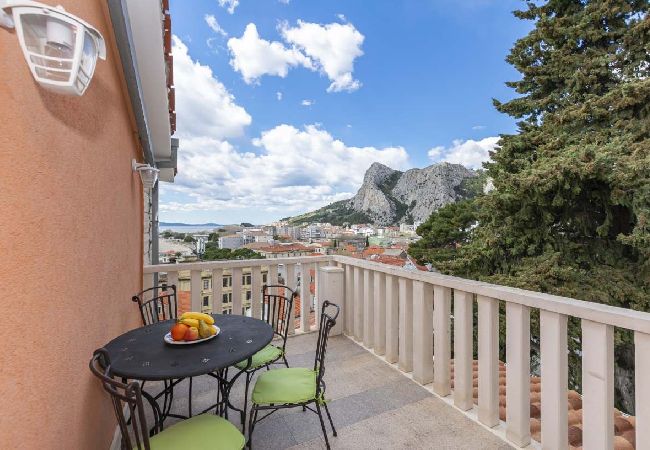 Ferienwohnung in Omiš - Ferienwohnung in Omiš mit Meerblick, Balkon, Klimaanlage, W-LAN (5129-5) Ferienwohnung in Omiš - Ferienwohnung in Omiš mit Meerblick, Balkon, Klimaanlage, W-LAN (5129-5)