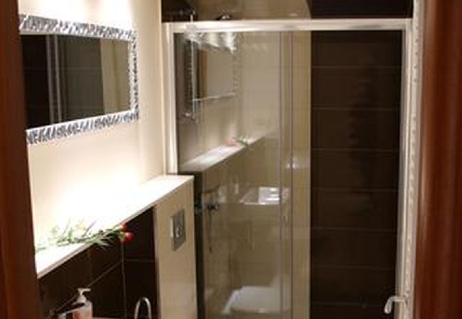 Ferienwohnung in Omiš - Ferienwohnung in Omiš mit Meerblick, Balkon, Klimaanlage, W-LAN (5129-5) Ferienwohnung in Omiš - Ferienwohnung in Omiš mit Meerblick, Balkon, Klimaanlage, W-LAN (5129-5)