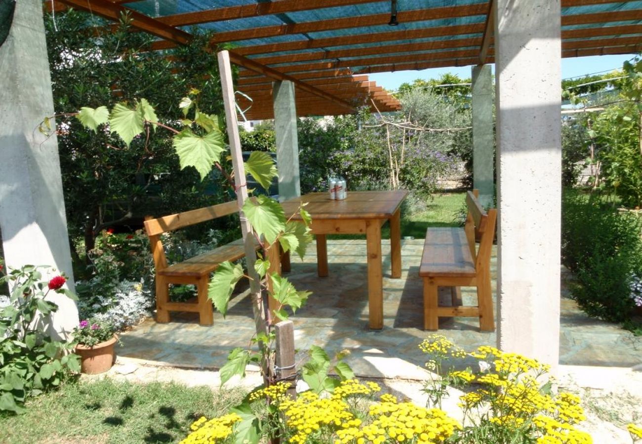 Ferienwohnung in Dugi Rat - Ferienwohnung in Dugi Rat mit Meerblick, Balkon, Klimaanlage, W-LAN (5132-4)