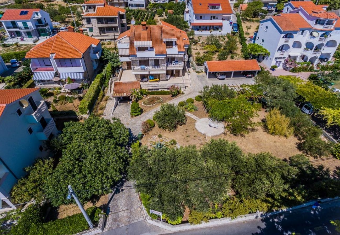 Ferienwohnung in Dugi Rat - Ferienwohnung in Dugi Rat mit Meerblick, Balkon, Klimaanlage, W-LAN (5132-4)