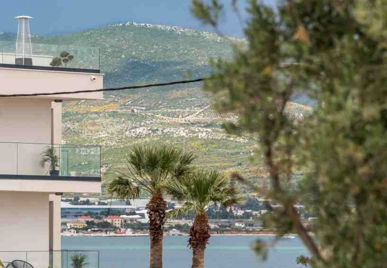 Ferienwohnung in Arbanija - Ferienwohnung in Arbanija mit Meerblick, Terrasse, Klimaanlage, W-LAN (5139-2)