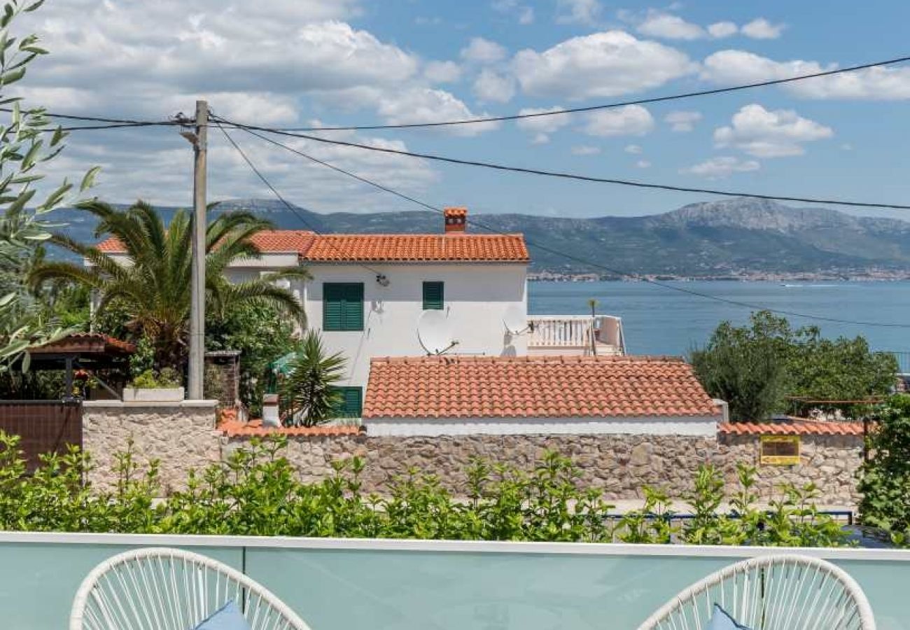 Ferienwohnung in Arbanija - Ferienwohnung in Arbanija mit Meerblick, Terrasse, Klimaanlage, W-LAN (5139-2)