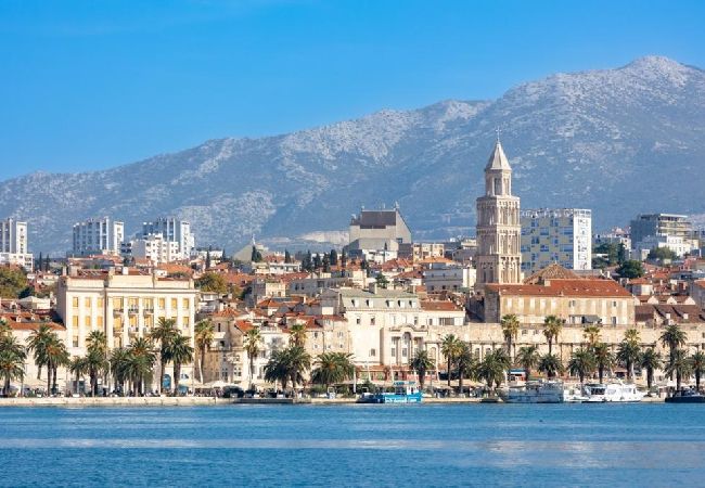 Ferienwohnung in Split - Ferienwohnung in Split mit Balkon, Klimaanlage, W-LAN (5141-1) Ferienwohnung in Split - Ferienwohnung in Split mit Balkon, Klimaanlage, W-LAN (5141-1)