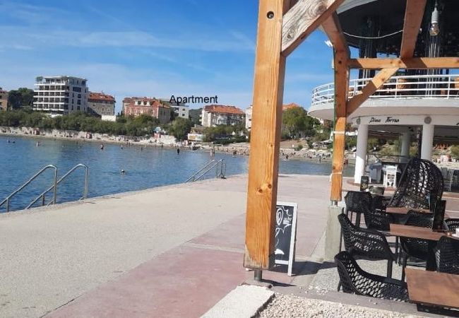 Ferienwohnung in Split - Ferienwohnung in Split mit Balkon, Klimaanlage, W-LAN (5141-1) Ferienwohnung in Split - Ferienwohnung in Split mit Balkon, Klimaanlage, W-LAN (5141-1)