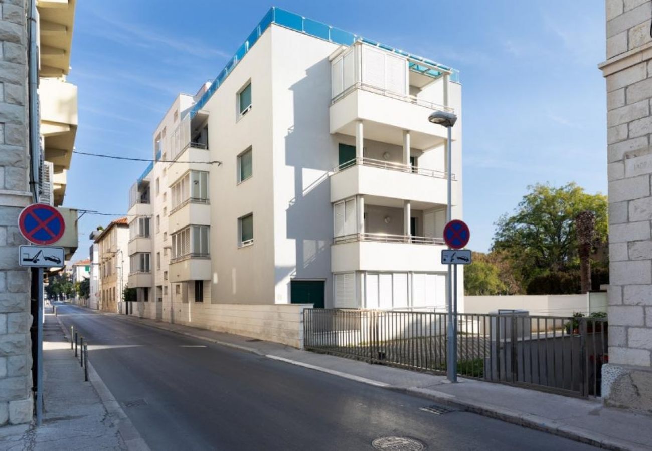 Ferienwohnung in Split - Ferienwohnung in Split mit Meerblick, Balkon, Klimaanlage, W-LAN (5141-1)