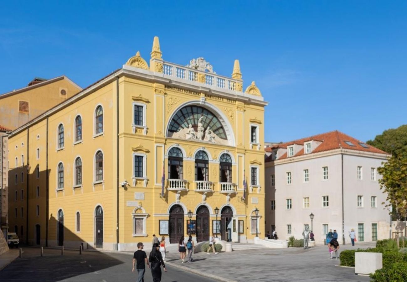 Ferienwohnung in Split - Ferienwohnung in Split mit Meerblick, Balkon, Klimaanlage, W-LAN (5141-1)