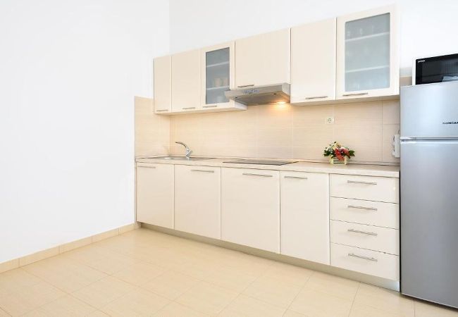 Ferienwohnung in Seget Vranjica - Ferienwohnung in Seget Vranjica mit Meerblick, Terrasse, Klimaanlage, W-LAN (5142-4) Ferienwohnung in Seget Vranjica - Ferienwohnung in Seget Vranjica mit Meerblick, Terrasse, Klimaanlage, W-LAN (5142-4)