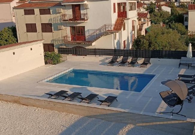 Ferienwohnung in Seget Vranjica - Ferienwohnung in Seget Vranjica mit Meerblick, Terrasse, Klimaanlage, W-LAN (5142-4) Ferienwohnung in Seget Vranjica - Ferienwohnung in Seget Vranjica mit Meerblick, Terrasse, Klimaanlage, W-LAN (5142-4)