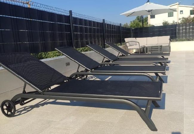 Ferienwohnung in Seget Vranjica - Ferienwohnung in Seget Vranjica mit Meerblick, Terrasse, Klimaanlage, W-LAN (5142-4) Ferienwohnung in Seget Vranjica - Ferienwohnung in Seget Vranjica mit Meerblick, Terrasse, Klimaanlage, W-LAN (5142-4)