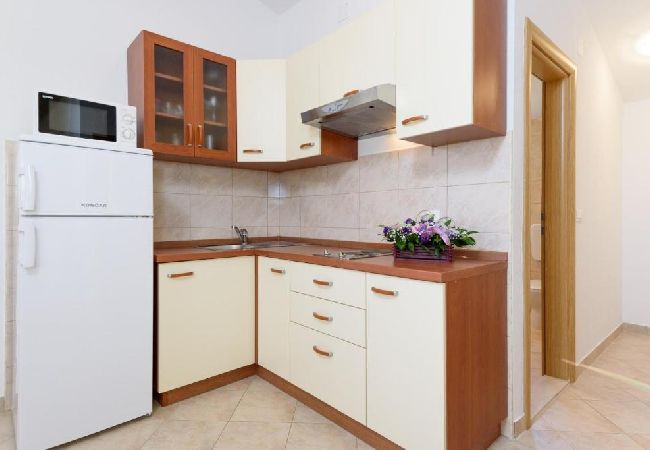 Ferienwohnung in Seget Vranjica - Ferienwohnung in Seget Vranjica mit Meerblick, Balkon, Klimaanlage, W-LAN (5142-2) Ferienwohnung in Seget Vranjica - Ferienwohnung in Seget Vranjica mit Meerblick, Balkon, Klimaanlage, W-LAN (5142-2)