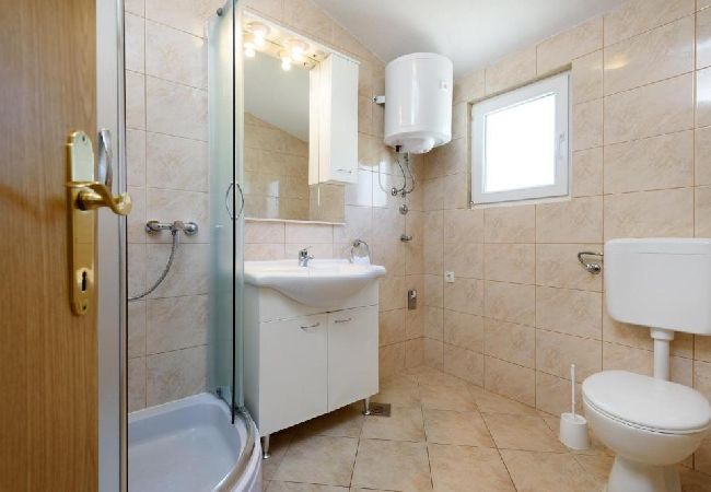 Ferienwohnung in Seget Vranjica - Ferienwohnung in Seget Vranjica mit Meerblick, Balkon, Klimaanlage, W-LAN (5142-2) Ferienwohnung in Seget Vranjica - Ferienwohnung in Seget Vranjica mit Meerblick, Balkon, Klimaanlage, W-LAN (5142-2)